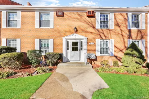 120 Parkside #120, Ramapo, NY 10901