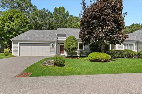 749 Heritage Hills Dr #A, Somers, NY 10589