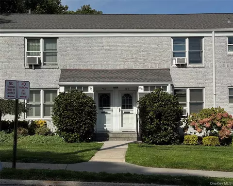 70 Sea Cliff Ave # A, Sea Cliff, NY 11579