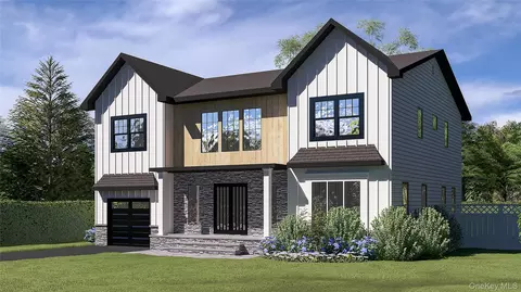 28 Cord Ln, Levittown, NY 11756