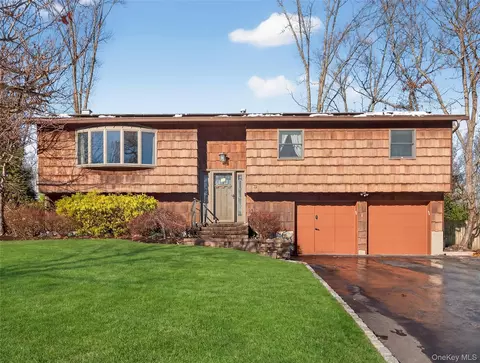 11 Durham Ln, Ramapo, NY 10901