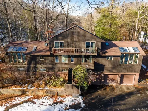 1445 Baptist Church Rd, Yorktown, NY 10598