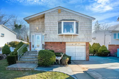 266 Kellum St, West Babylon, NY 11704