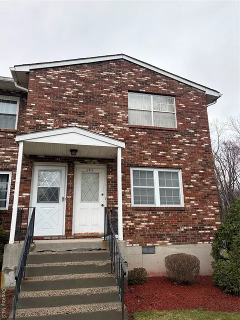 276 Temple Hill Rd #2112, New Windsor, NY 12553