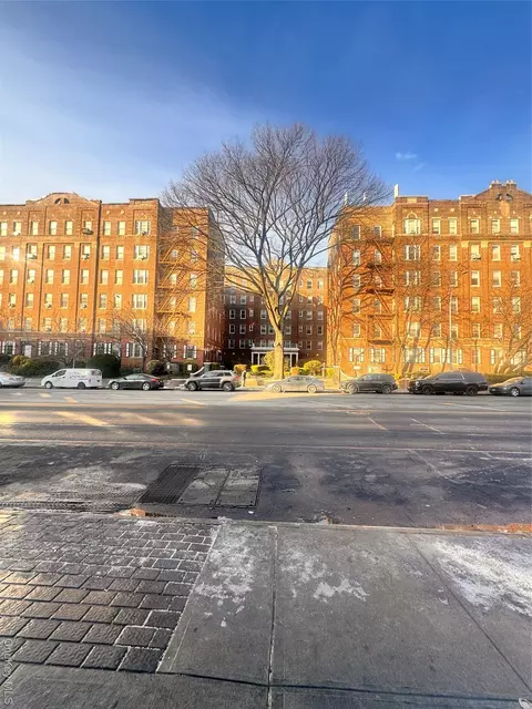 141-25 Northern Blvd #B29, New York, NY 11354