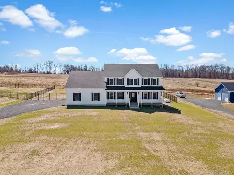 10 Harrier Ridge Dr, Shawangunk, NY 12589