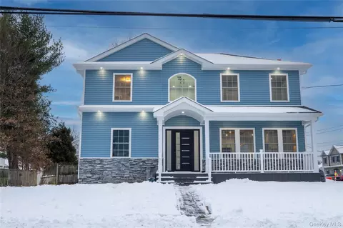 139 Maple Ave, Bethpage, NY 11714