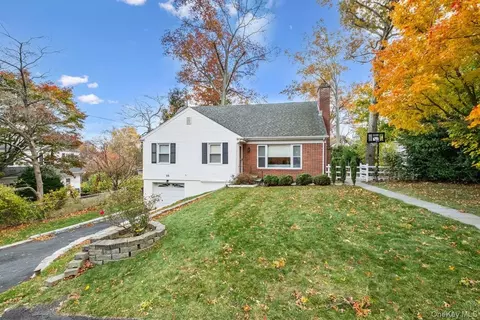 35 Kass Rd, White Plains, NY 10605