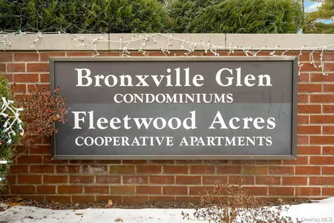 16 Bronxville Glen Dr #14, Yonkers, NY 10708
