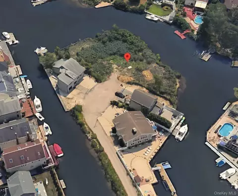 6 Island Plz, Hempstead, NY 11710