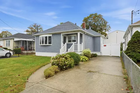 2489 Beltagh Ave, North Bellmore, NY 11710