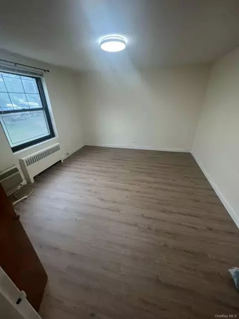 7107 Park Dr # A, Flushing, NY 11367 photo 5