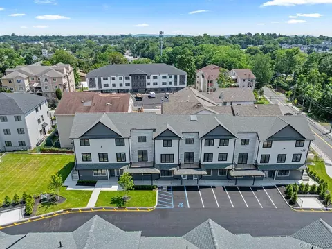 466 W Central Ave #211, Ramapo, NY 10977
