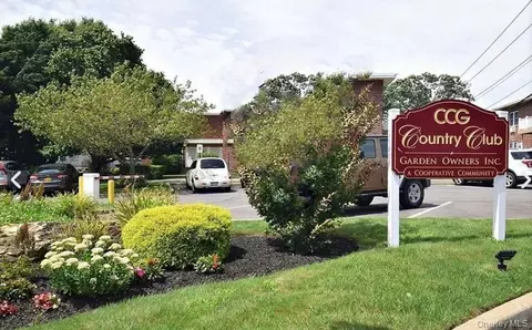224 Farber Drive Farber #224, West Babylon, NY 11704