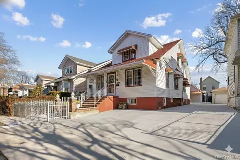 4450 Hill Ave, New York, NY 10466