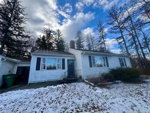 276 Old Hopewell Rd, Wappinger, NY 12590