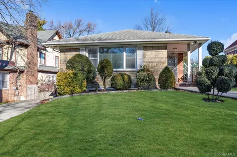 8443 Kendrick Pl, Jamaica, NY 11432