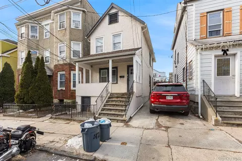 42 Warren St, New Rochelle, NY 10801