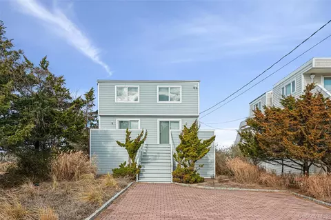 630 Dune Rd, Westhampton Beach, NY 11978