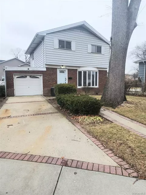 945 Derrick Adkins Ln, West Hempstead, NY 11552