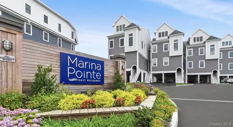 121 Marina Pointe Dr #121, Oceanside, NY 11572