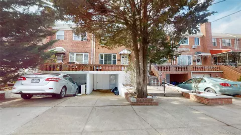 25-40 88th St, New York, NY 11369