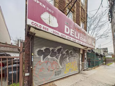 10625 160th St, Jamaica, NY 11433