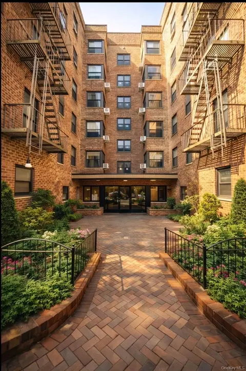 32-23 90th St #103, East Elmhurst, NY 11369