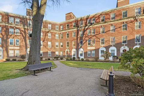 445 Gramatan Ave #GD1, Mount Vernon, NY 10552