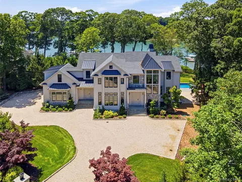 1750 Hobart Rd, Southold, NY 11971