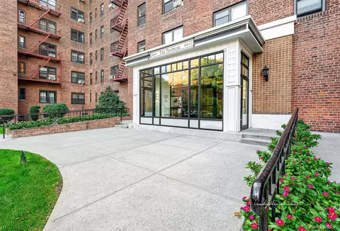 100-11 67th Rd #107, New York, NY 11375