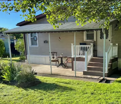 128 Brittany Ter #128, Rock Tavern, NY 12575