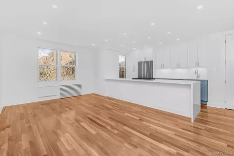 3901 Independence Ave #5S, New York, NY 10463