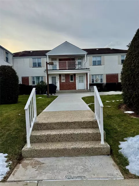 68-21 A Cloverdale Ln, New York, NY 11364