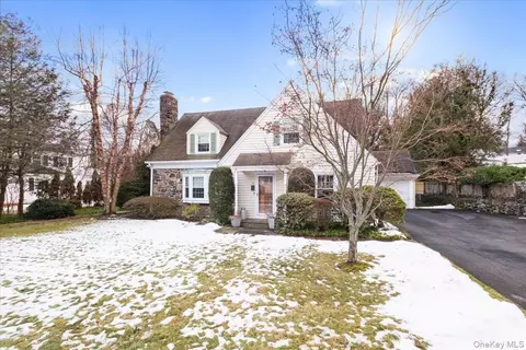 12 Stoneleigh Close Close, Greenburgh, NY 10583