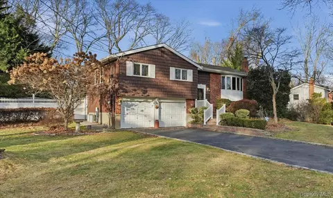 13 Adrian St, East Northport, NY 11731