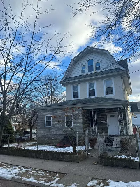 85-20 85th Rd, New York, NY 11421