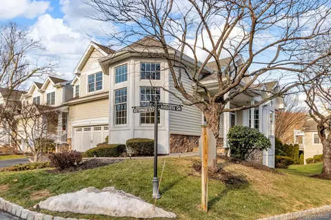 2 Bethpage Ct, Cortlandt, NY 10567