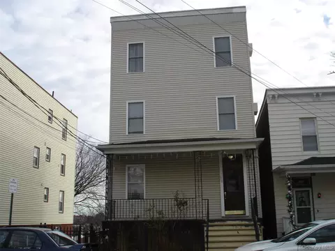 156 Voss Ave, Yonkers, NY 10703