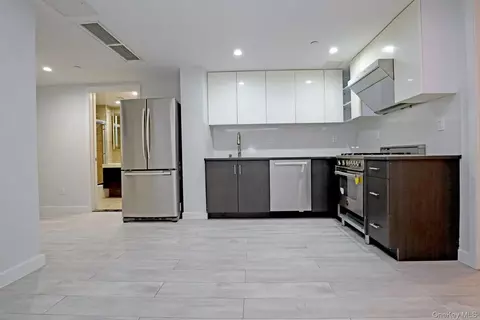 15815 Union Tpke #3B, Fresh Meadows, NY 11366