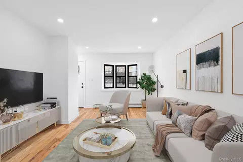 19311 120th Ave, New York, NY 11412