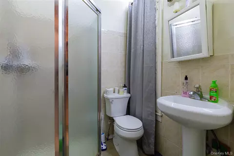 Bath - 94 Academy St, Poughkeepsie, NY 12601 photo 2 of 2