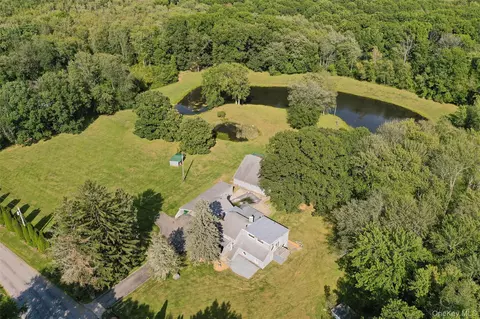 89 Deer Pond Rd, Union Vale, NY 12585
