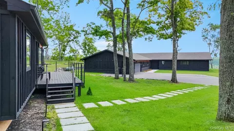 125 Mapes Rd, Highland, NY 12719
