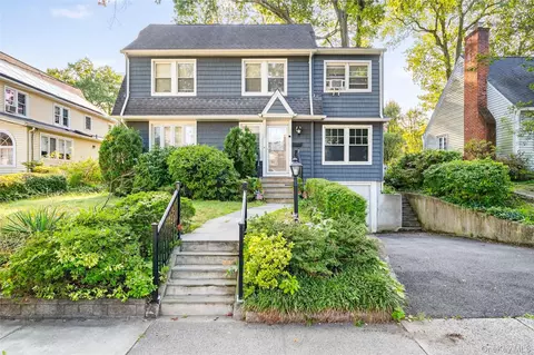 33 Smith Ave, White Plains, NY 10605