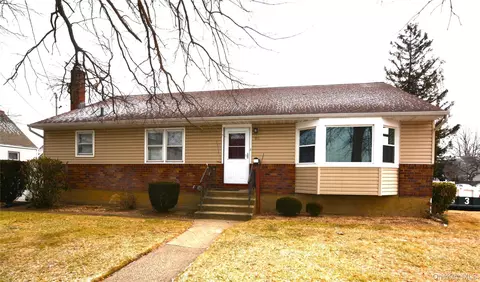 96 New York Ave, West Hempstead, NY 11552