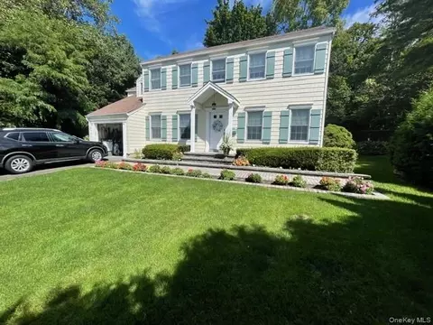 145 Shore Rd, North Hempstead, NY 11030