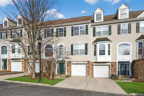 11 Gillian Ct, Monroe, NY 10950