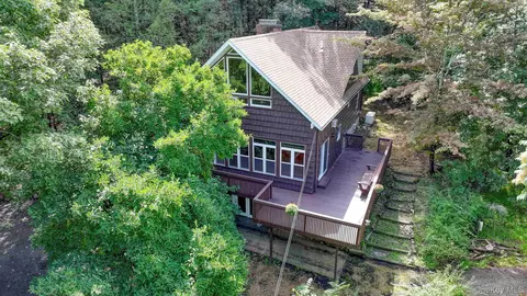 53 W Corbett Rd, Montgomery, NY 12549