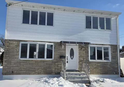 245 Stone St, Elmont, NY 11003